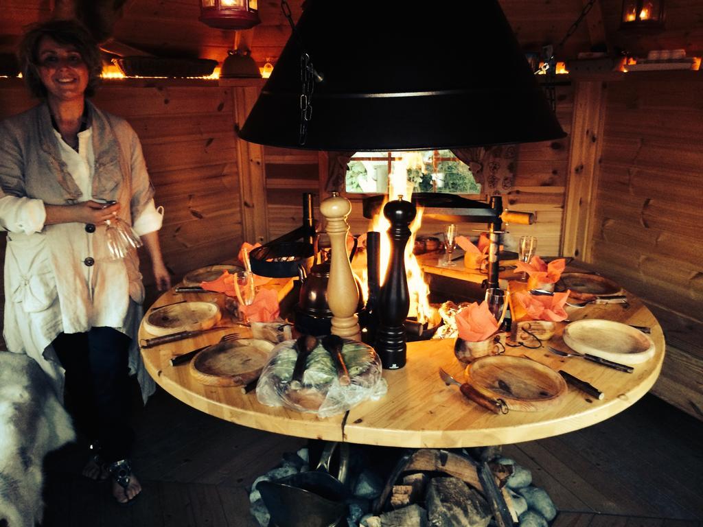 Aux Logis De La Solre Bed & Breakfast Ferrière-la-Petite Dış mekan fotoğraf