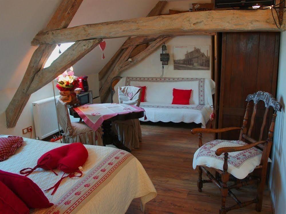 Aux Logis De La Solre Bed & Breakfast Ferrière-la-Petite Dış mekan fotoğraf